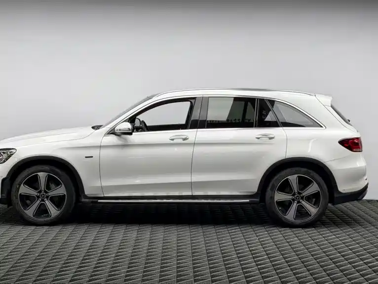 Mercedes-Benz GLC 2023 — фото 4
