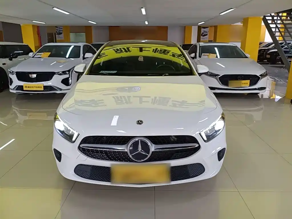 Mercedes-Benz A-Class 2020 — фото 3