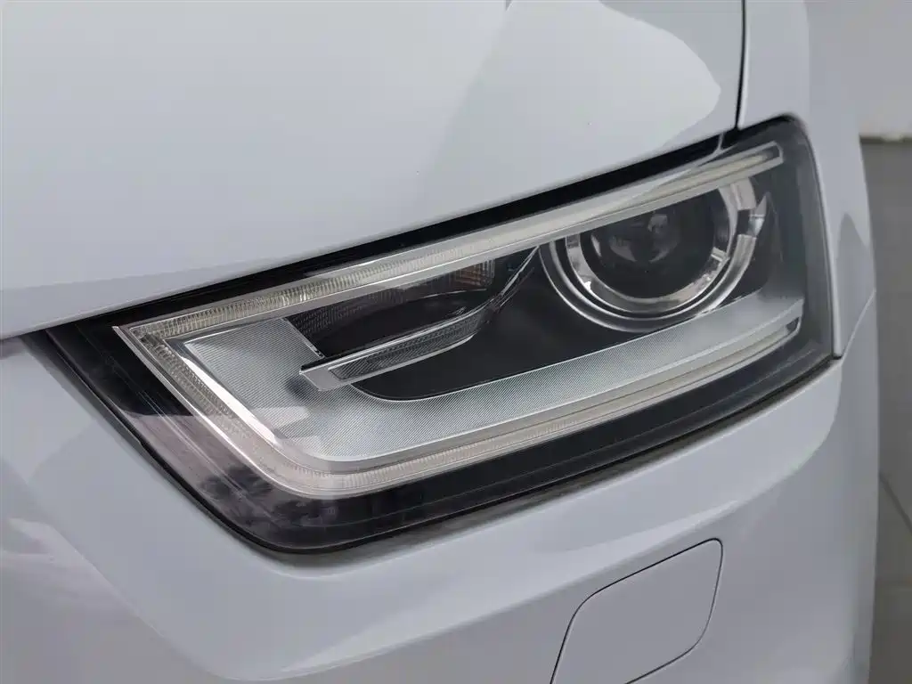 Audi Q3 2015