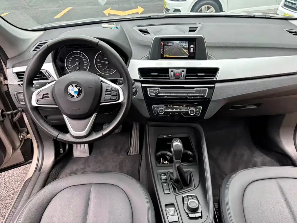 BMW X1 2017 — фото 9