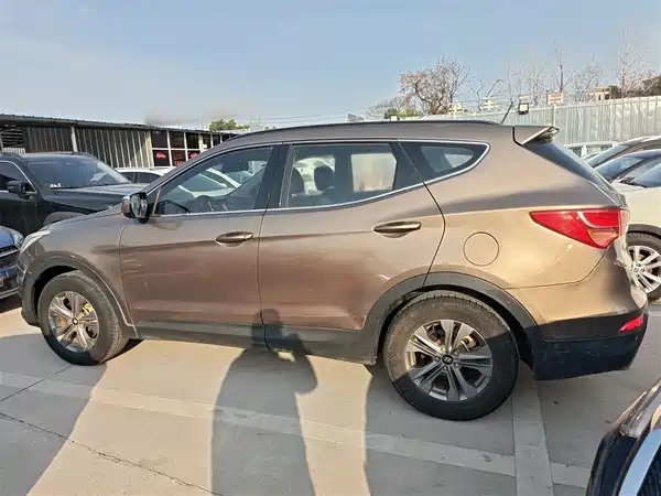 Hyundai Santa Fe 2013