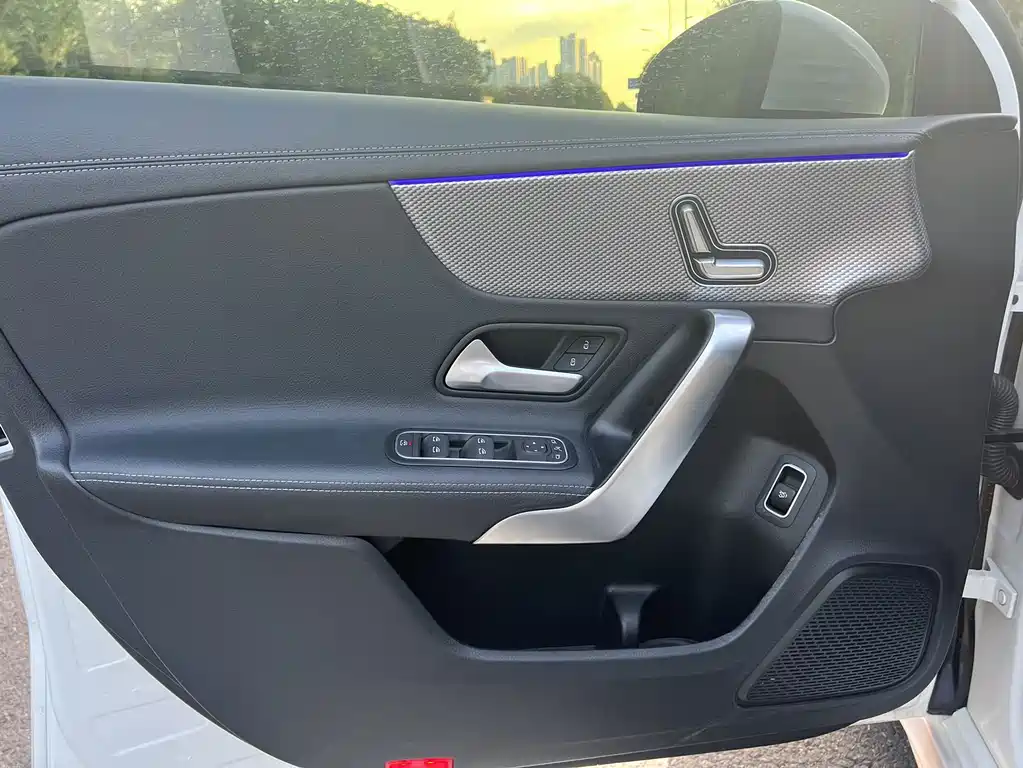 Mercedes-Benz A-Class 2022 — фото 16