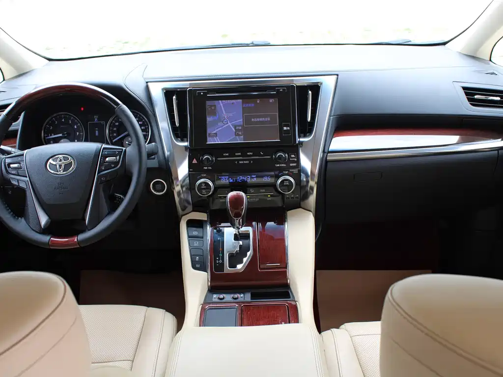 Toyota Alphard 2016 — фото 19