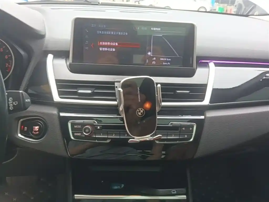 BMW 2 Series Active Tourer 2018 — фото 13