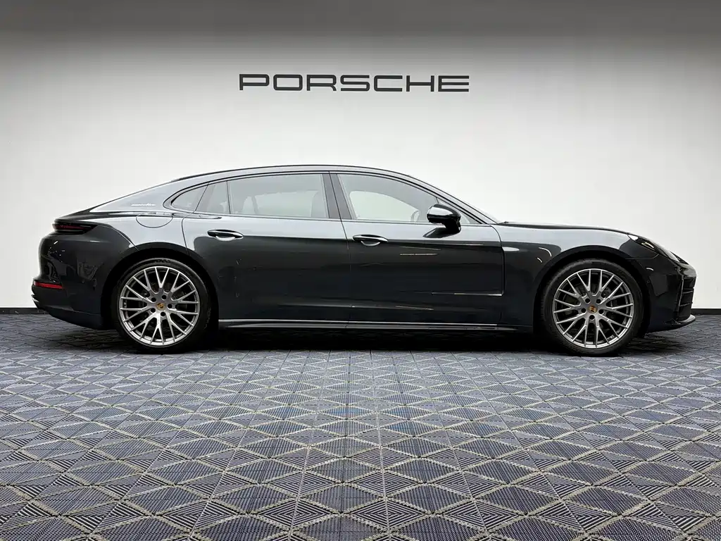 Porsche Panamera 2025 — фото 9