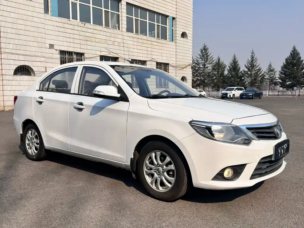 Changan V3 2016 — фото 3