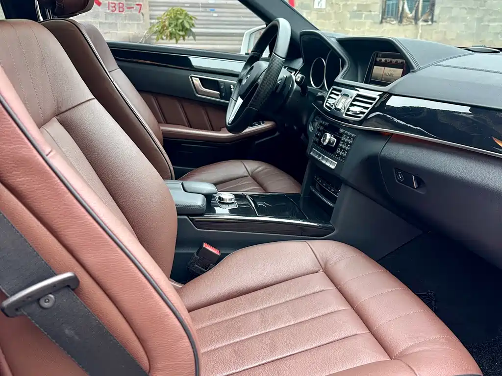 Mercedes-Benz E-Class 2014 — фото 11