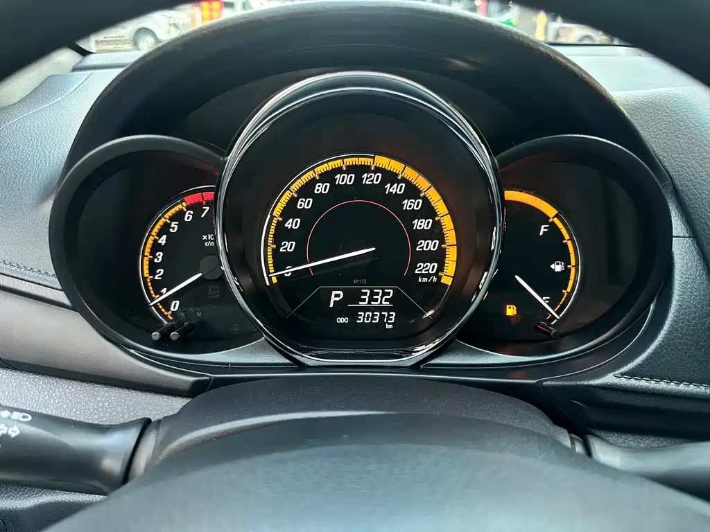 Toyota Yaris L 2022