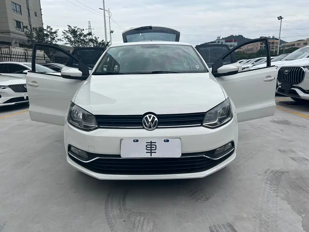 Volkswagen Polo 2015 — фото 9