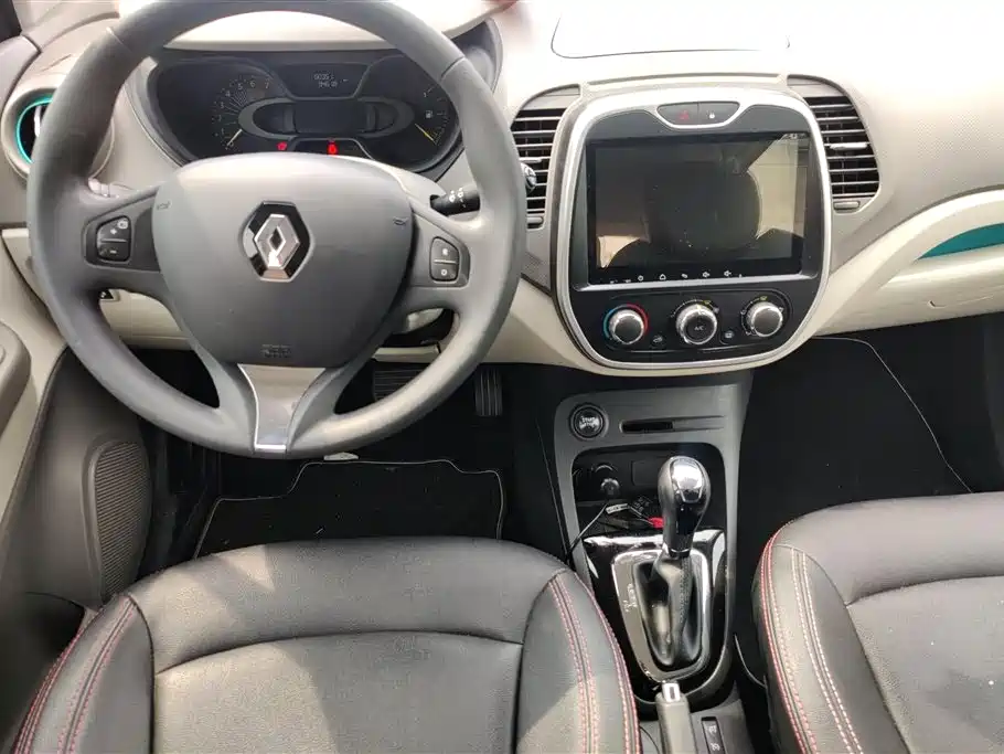 Renault Captur 2016 — фото 12