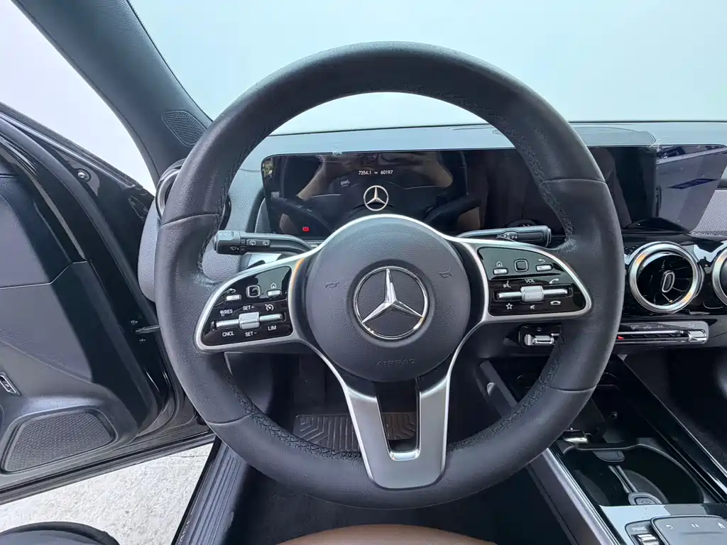 Mercedes-Benz GLB 2021 — фото 8