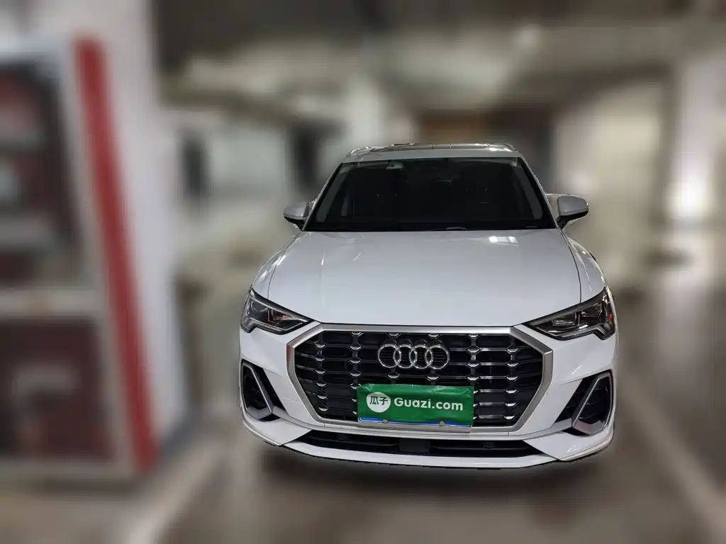 Audi Q3 2021