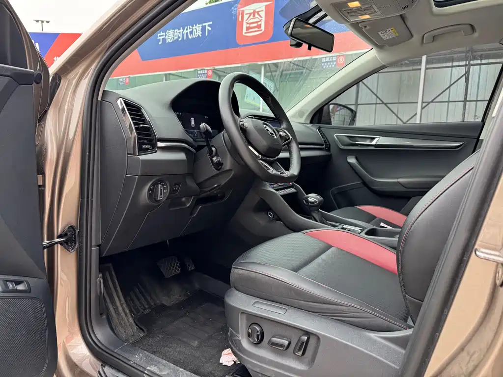 Skoda Karoq 2022 — фото 5