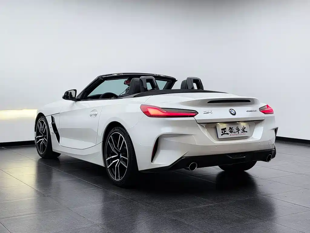 BMW Z4 2019 — фото 26