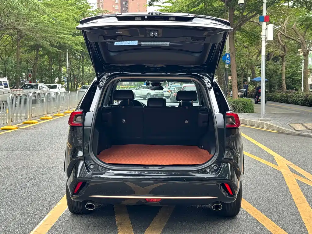 Toyota Wildlander 2022 — фото 15