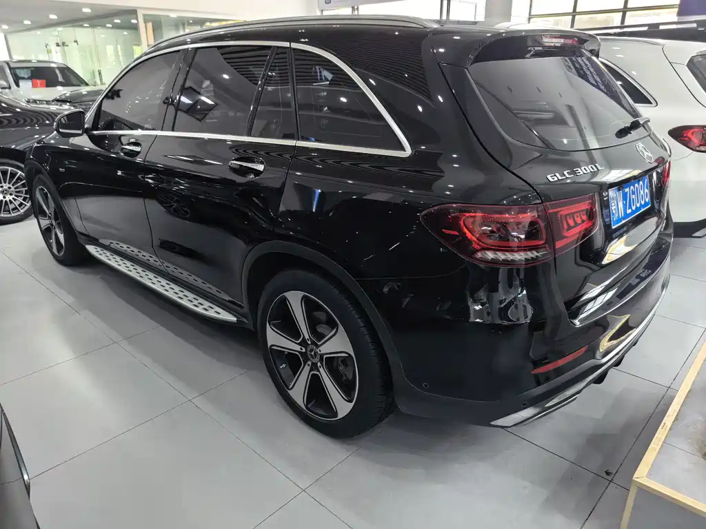Mercedes-Benz GLC 2022 — фото 11