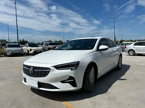 Buick Regal 2021
