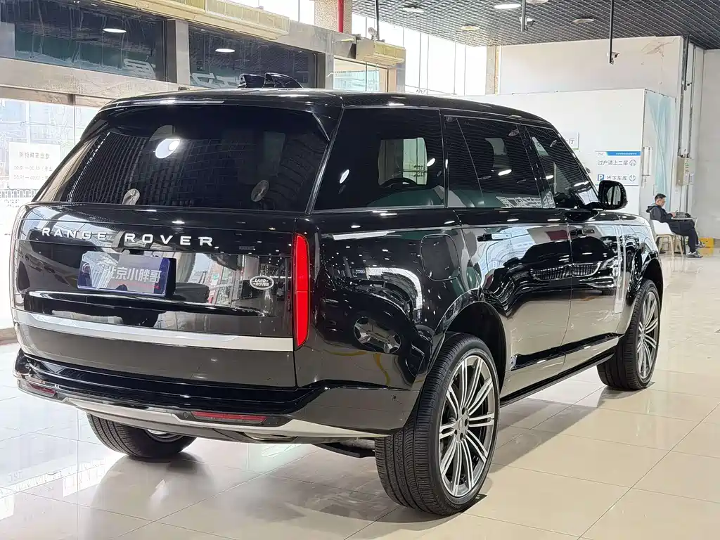 Land Rover Range Rover 2024 — фото 14