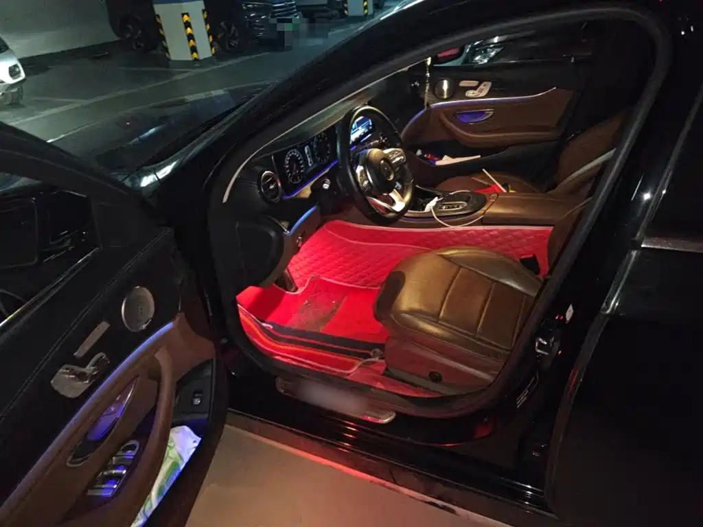 Mercedes-Benz E-Class 2019 — фото 14