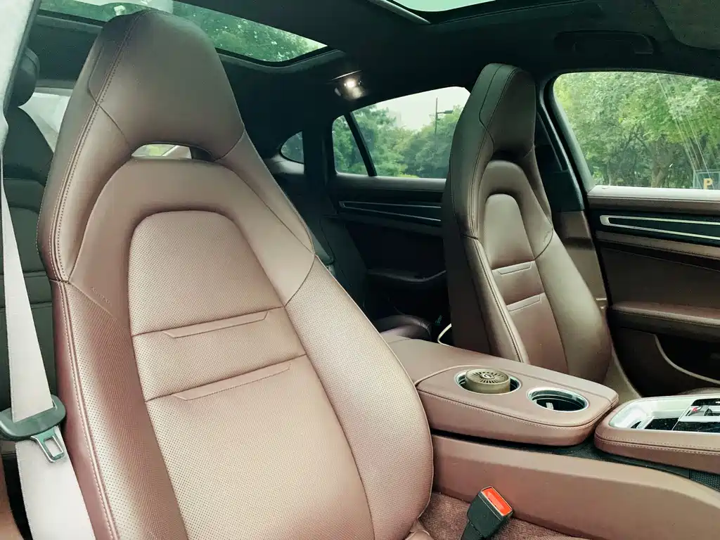 Porsche Panamera 2019 — фото 18