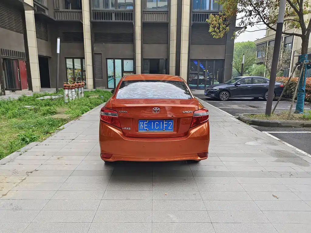 Toyota Vios 2015 — фото 4