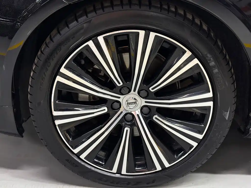Volvo S90 2022 — фото 23