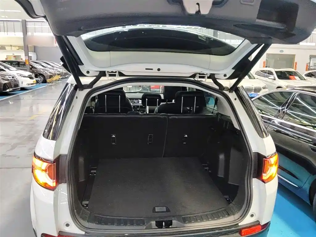 Land Rover Discovery Sport 2019 — фото 19