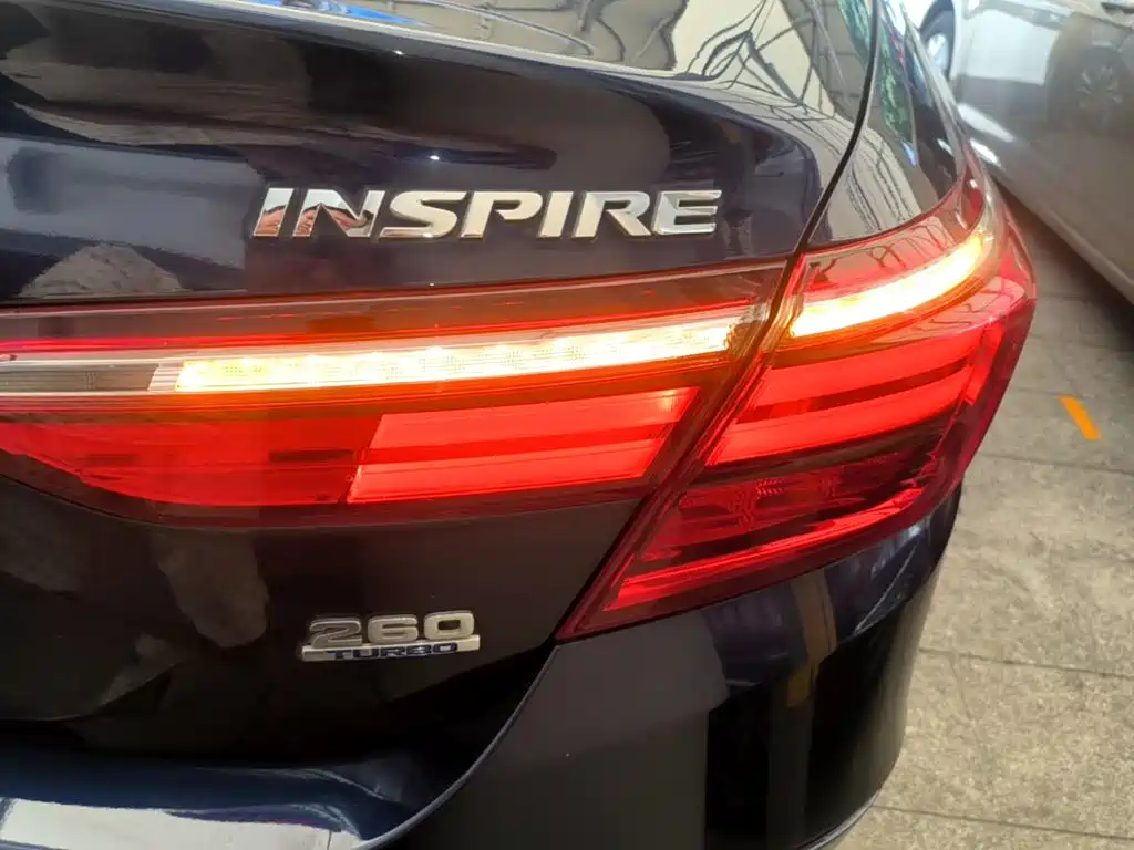 Honda Inspire 2020 — фото 8
