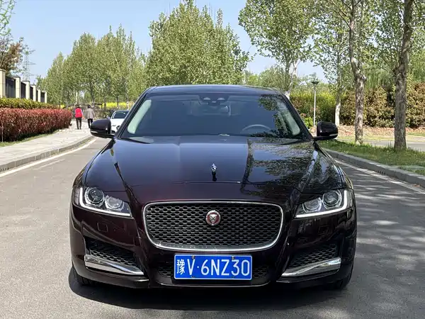Jaguar XFL 2017