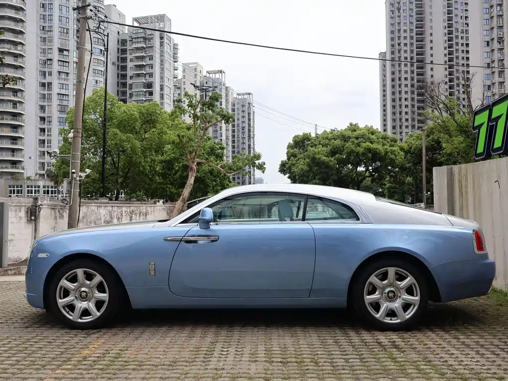 Rolls-Royce Wraith 2014 — фото 10