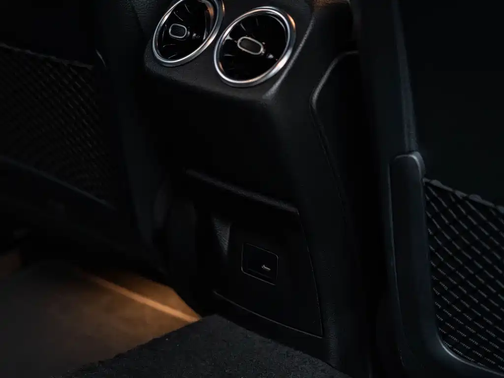 Mercedes-Benz A-Class AMG 2021 — фото 33