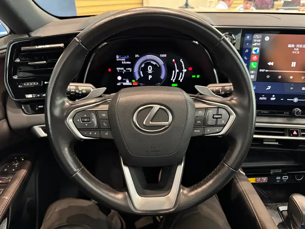 Lexus RX 2023 — фото 12