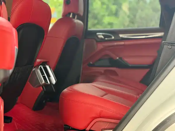 Porsche Cayenne 2015
