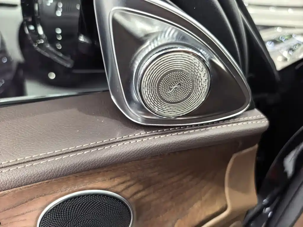 Mercedes-Benz E-Class 2023 — фото 7