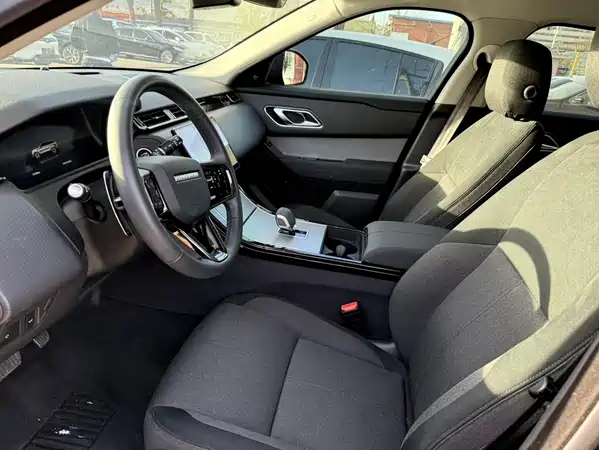 Land Rover Range Rover Velar 2024