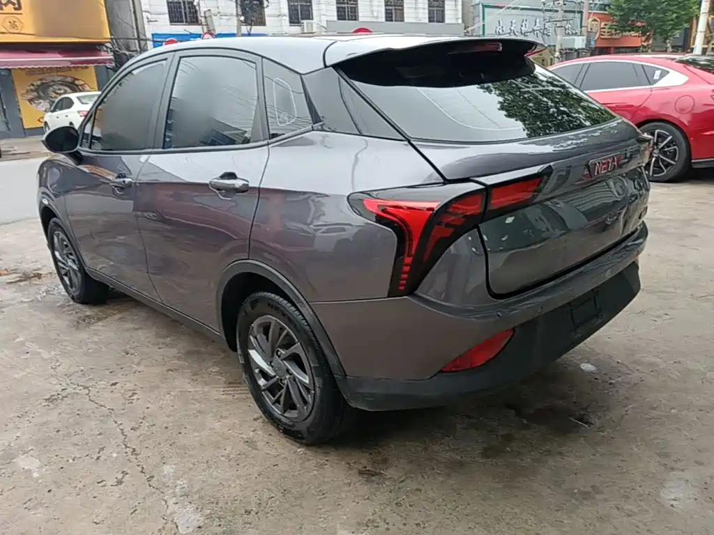 Neta V 2021