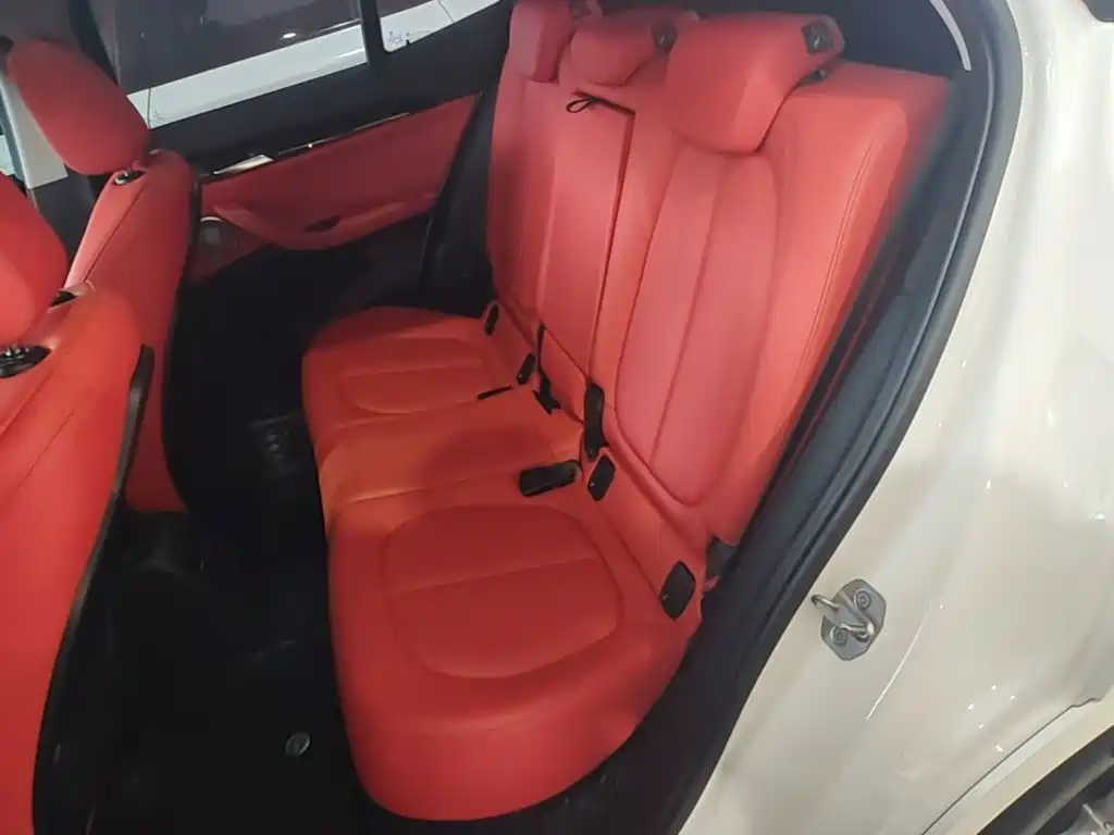 BMW X2 2022 — фото 17