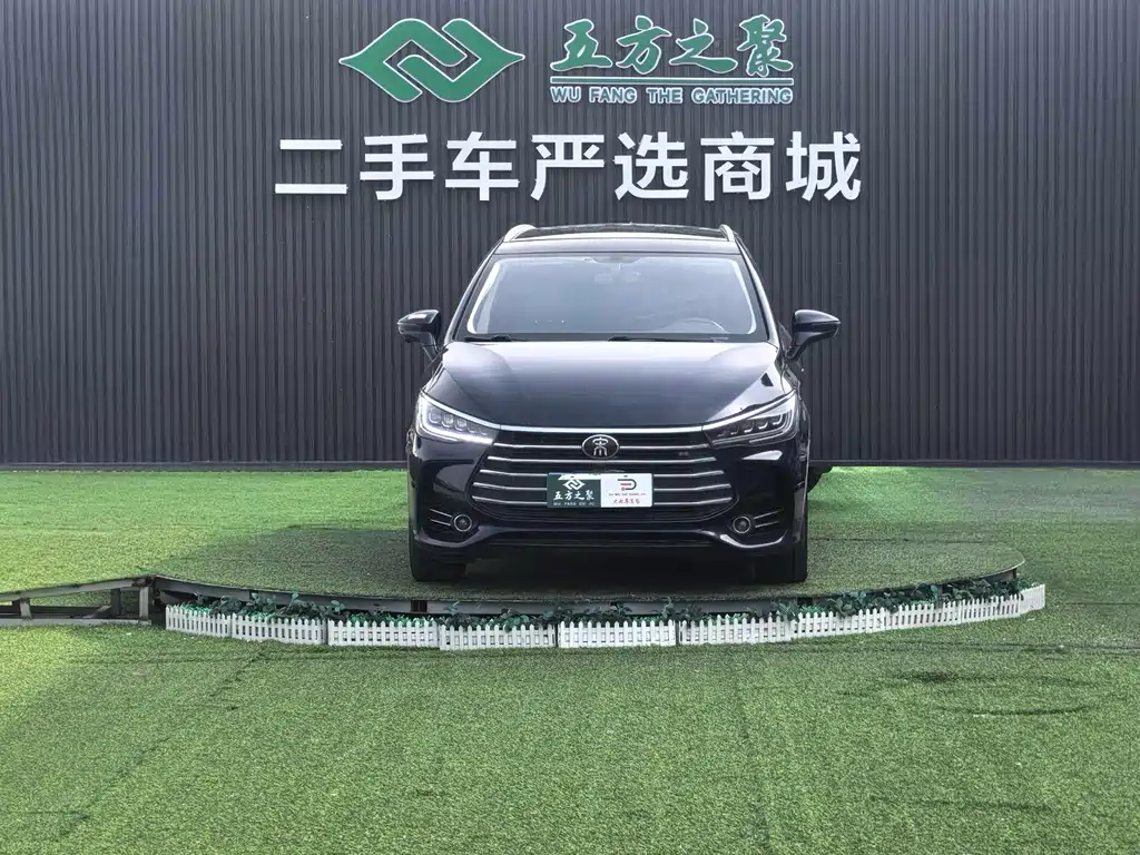 BYD MAX 2018 — фото 1