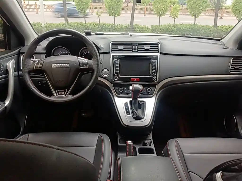 Haval M6 2019 — фото 10