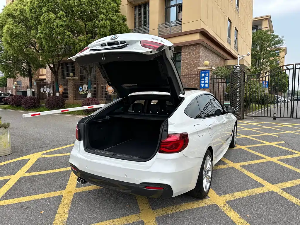 BMW 3 Series GT 2021 — фото 13