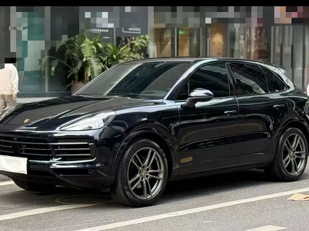 Porsche Cayenne Hybrid 2023 — фото 1