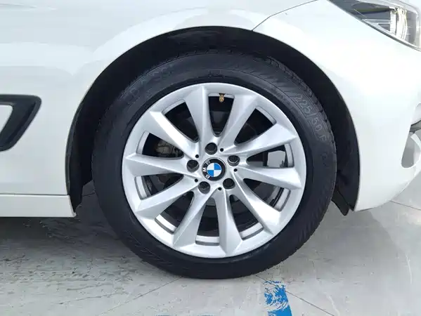 BMW 3 Series GT 2018
