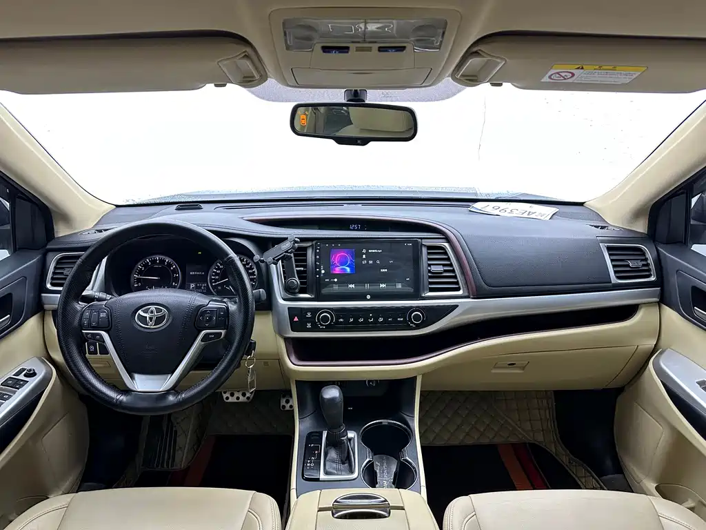 Toyota Highlander 2017 — фото 17