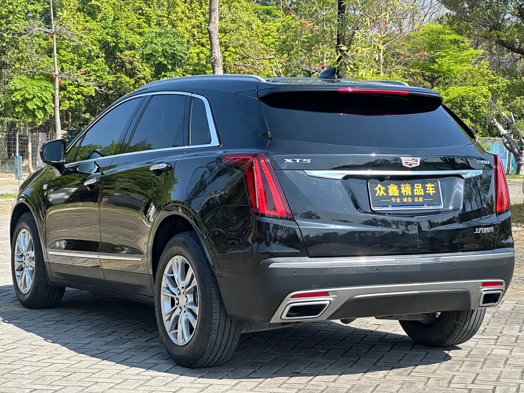 Cadillac XT5 2022 — фото 13
