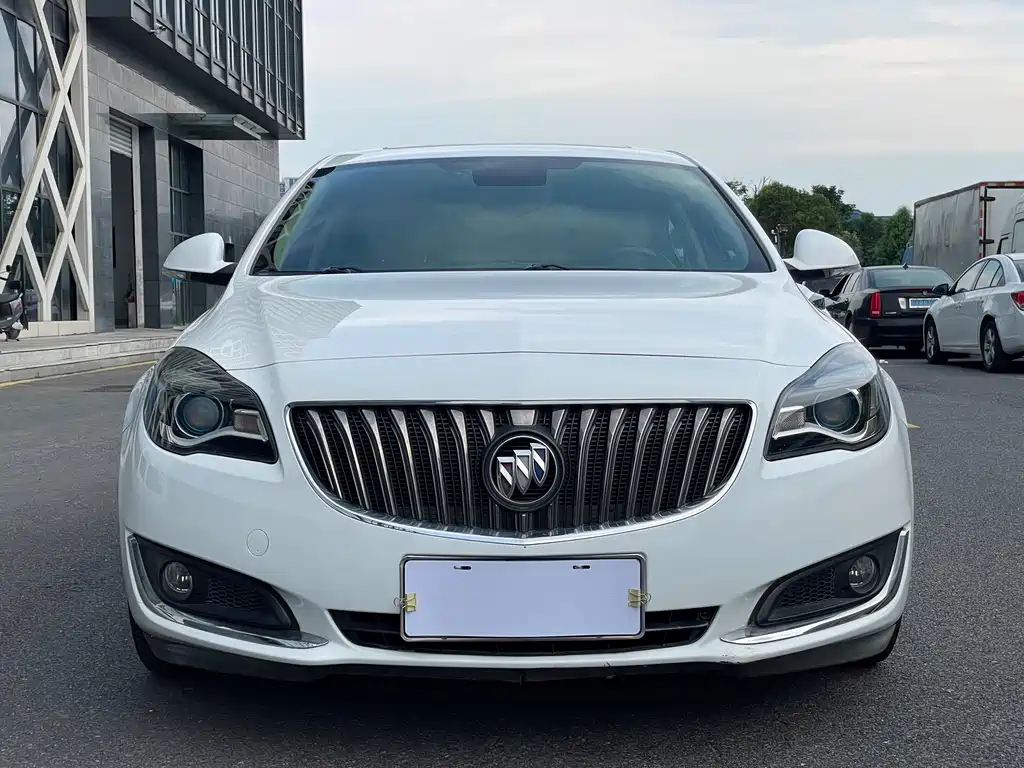 Buick Regal 2014 — фото 2