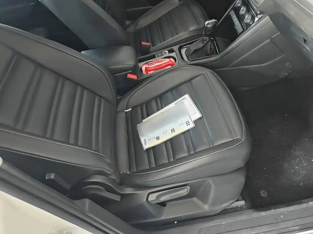 Volkswagen Touran 2018 — фото 25