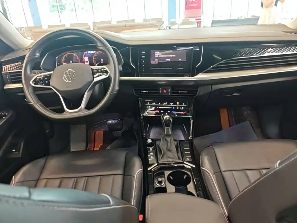 Volkswagen Passat 2023 — фото 10
