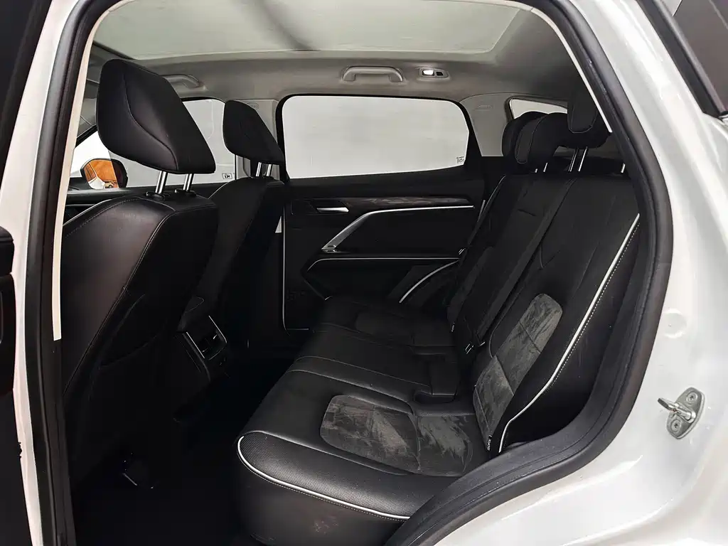 Haval H6 2023 — фото 23