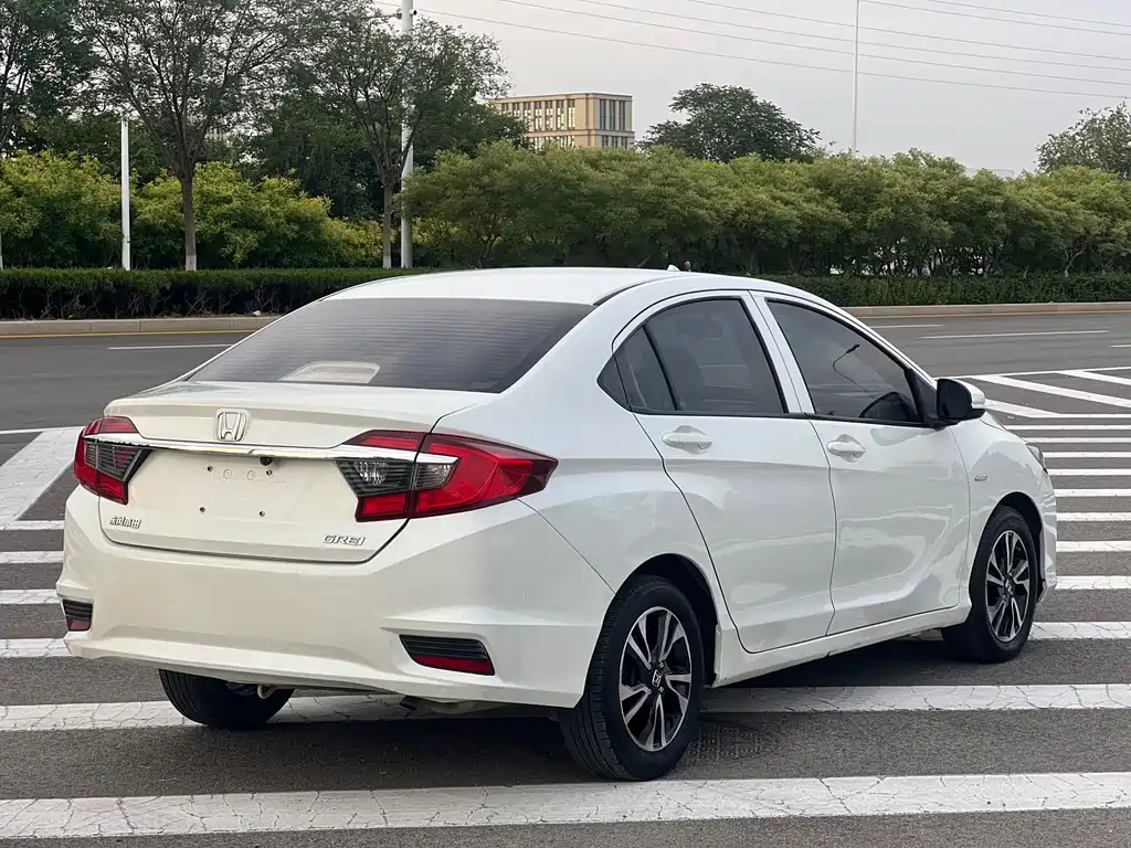 Honda Greiz 2017 — фото 19