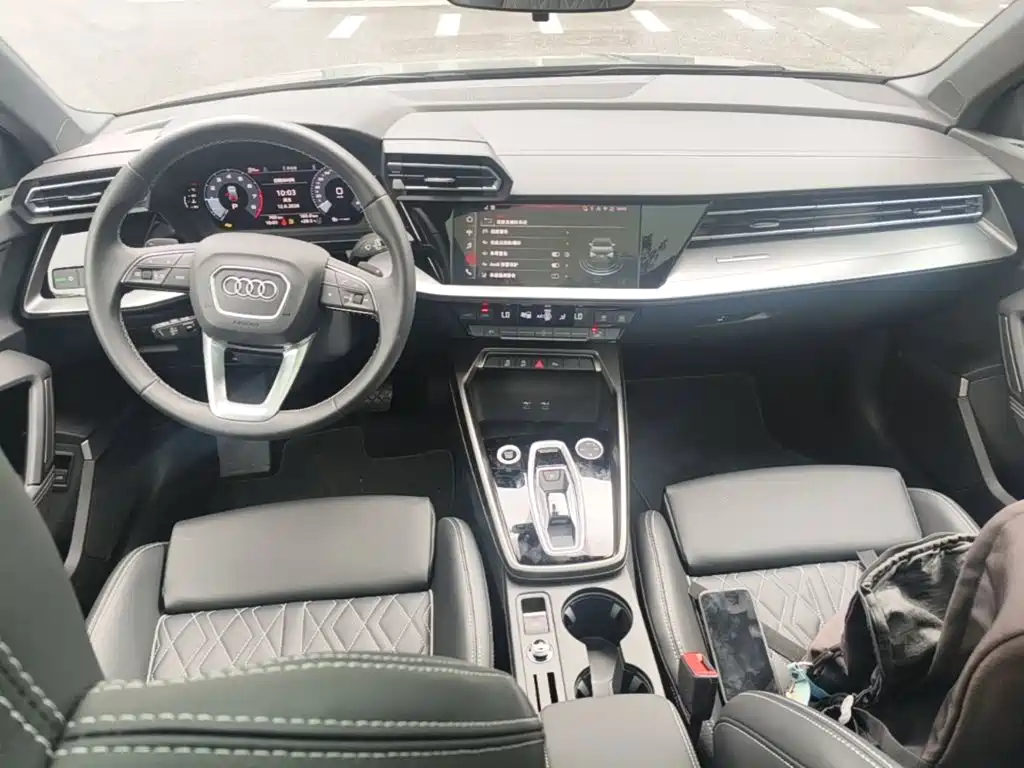 Audi A3 2025 — фото 16